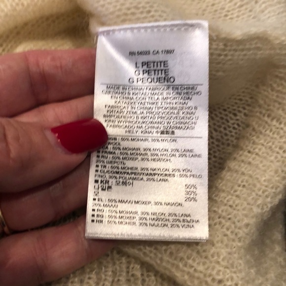 Banana Republic Ivory Soft Mohair Blend Sweater - Picture 6 of 6